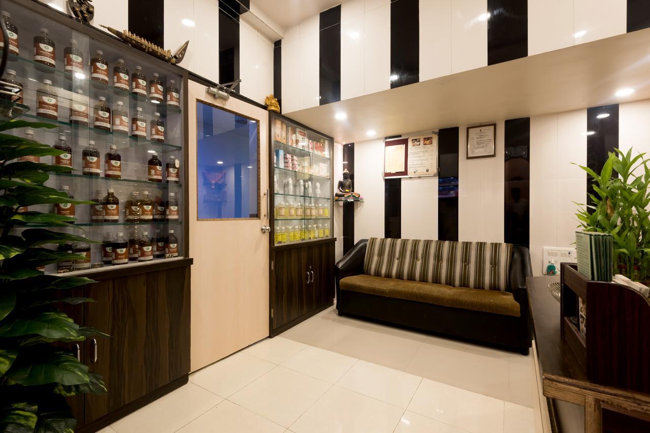 Hotel Panchratna 판벨 외부 사진