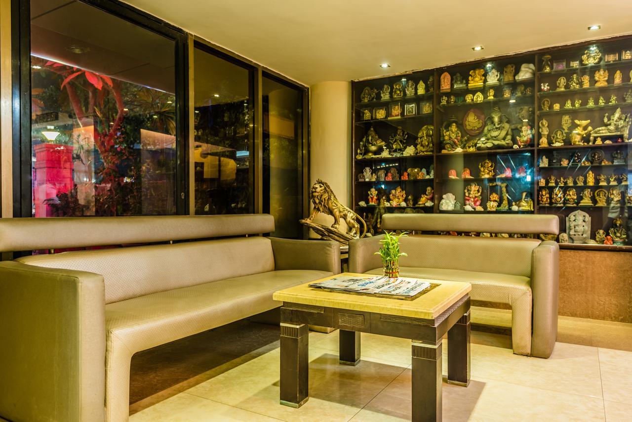 Hotel Panchratna 판벨 외부 사진